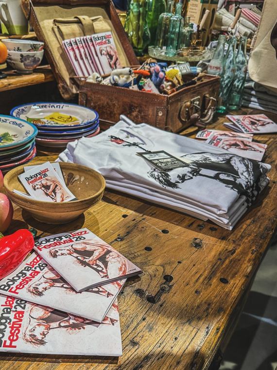 WP × Bologna Jazz Festival — T-shirt, felpe e tote, realizzato da Marra Street